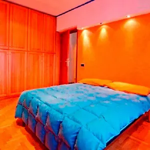  Apartamento Julias Domus, T Apartment, Metro C